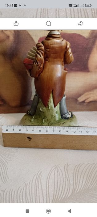 статуэтку Маленький бродяга