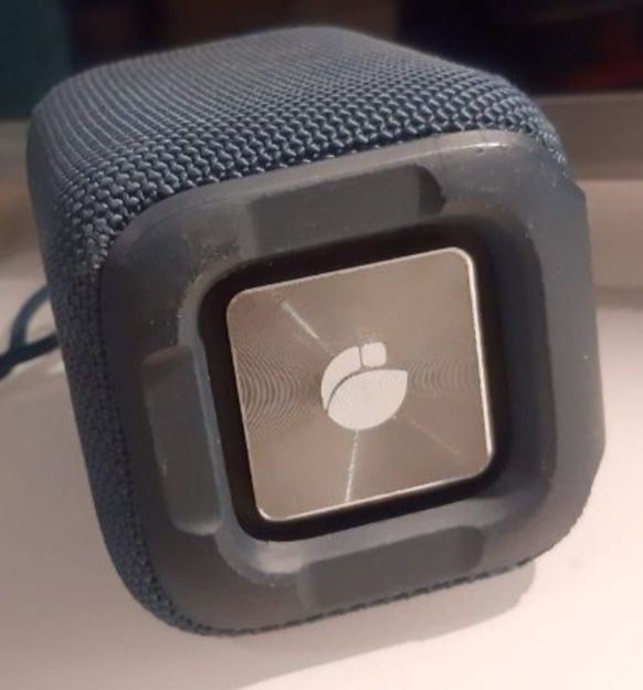 Coluna portátil de som NGS (qualidade de som JBL)