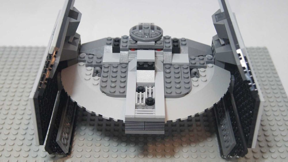 Lego Star Wars 8017 Darth Vader TIE Fighter figurka