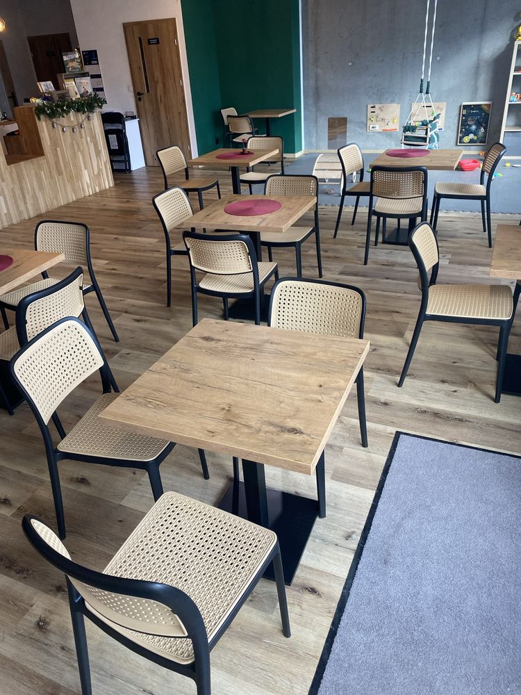 Sprzedam Salę Zabaw z Kawiarnią/Restauracją - WARSZAWA