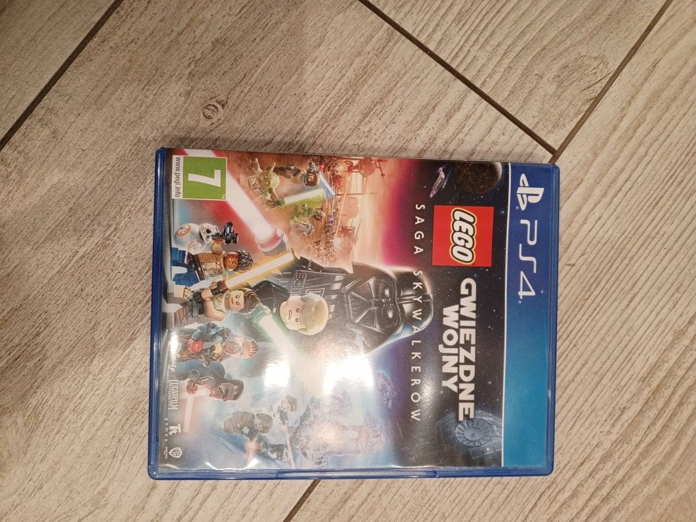 PS4 PRO 1Tb 5 grier i 3 pady