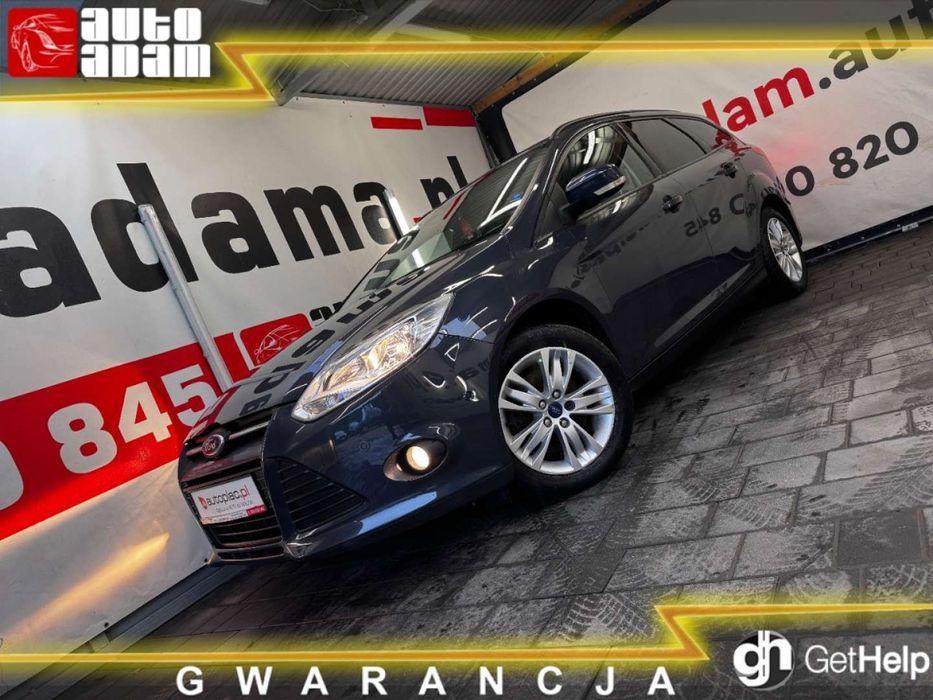 Ford Focus Rodzinne przestronne bezpieczne w niezawodnej benzynie bezwypadkowy