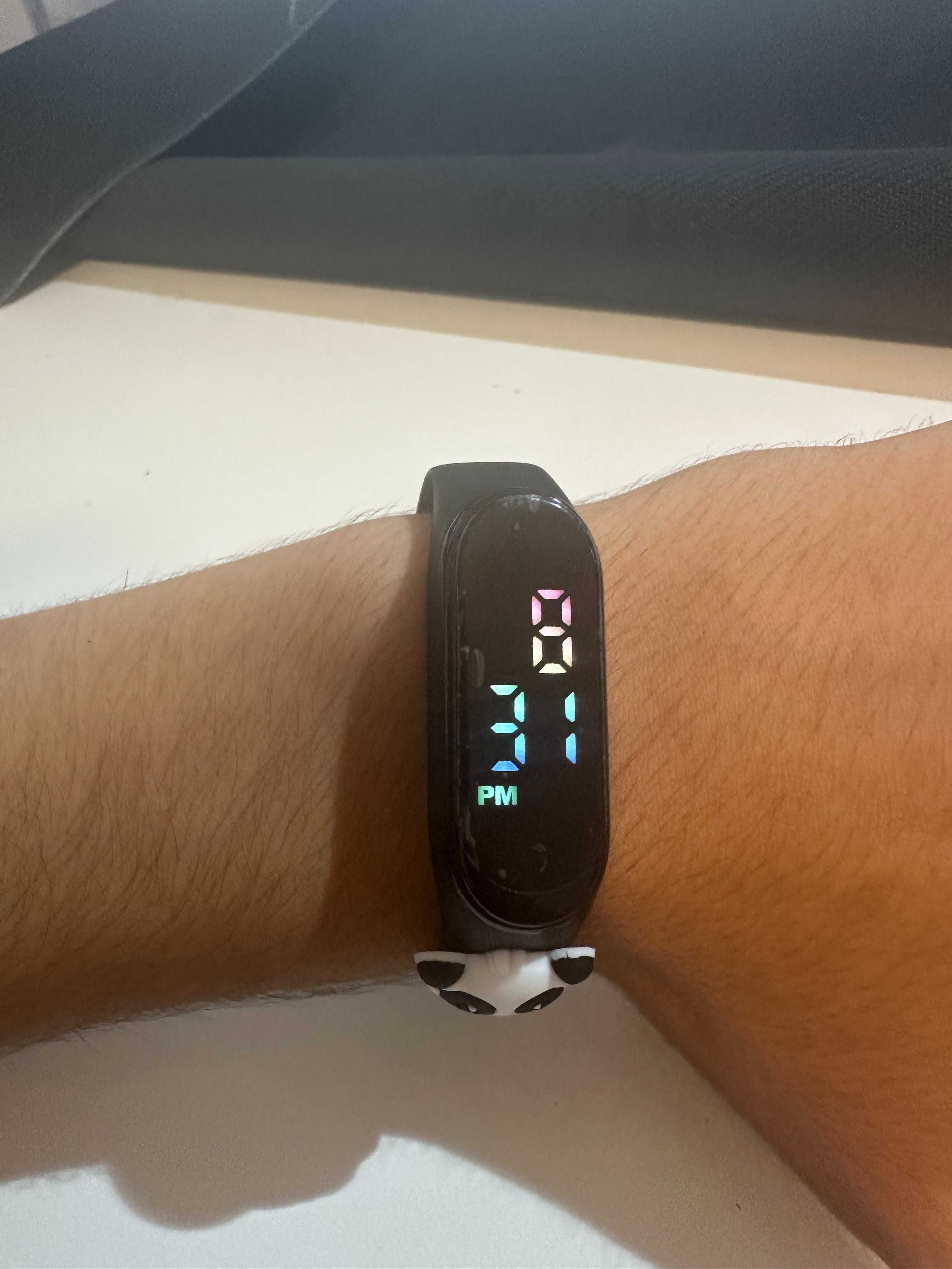 Relógio digital do panda – só 10€!