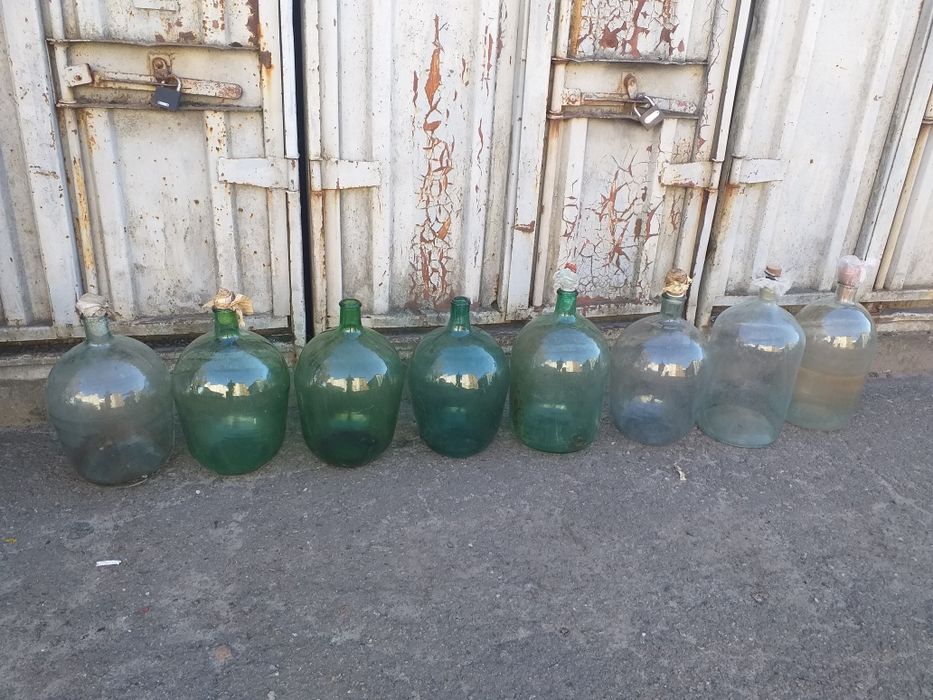 Бутлі бутиля 20л та 10л