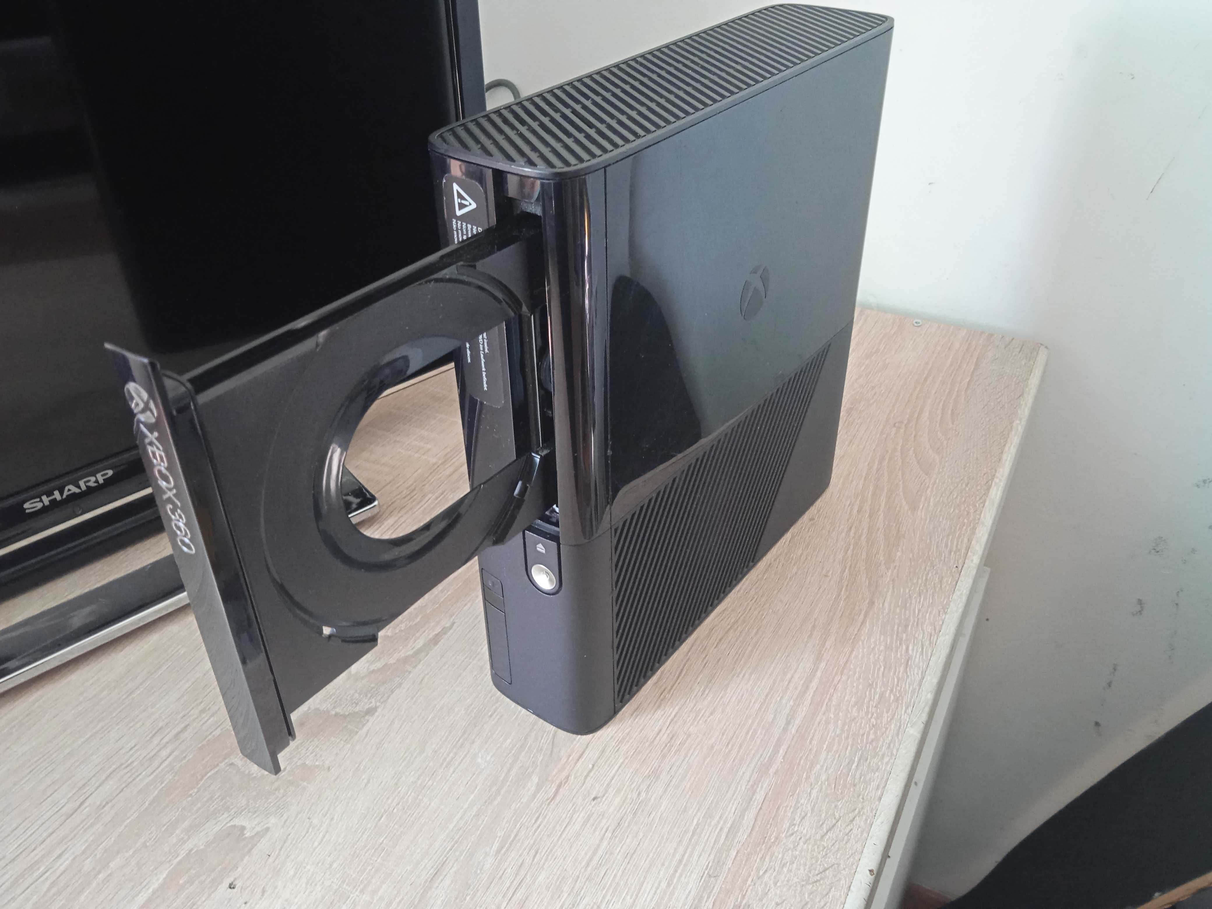 Xbox 360 E uszkodzony