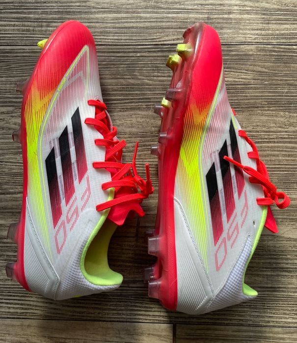 Chuteiras de Futebol Adidas F50 League FG/MG Branco