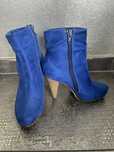 CATWALK botki na obcasie zamszowe niebieskie chabrowe jak nowe