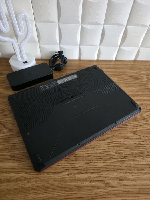 Игровой ноутбук ASUS TUF Gaming — Ryzen 5, 16GB, SSD, RX 4гб