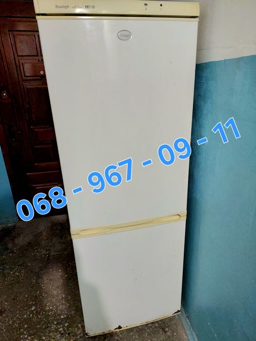 Холодильник Snaige.