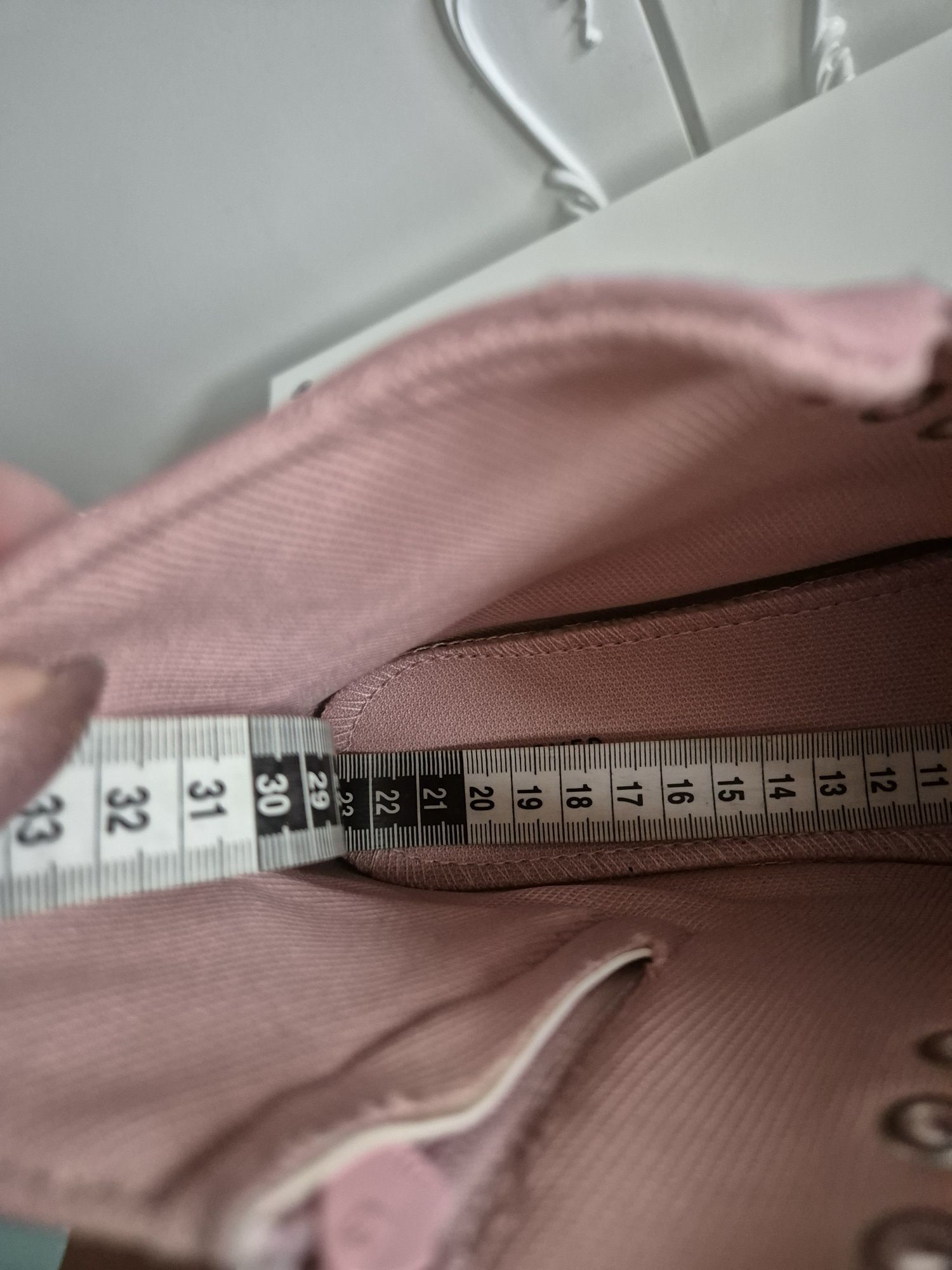 Buty damskie Reserved różowe gumowe r 37
