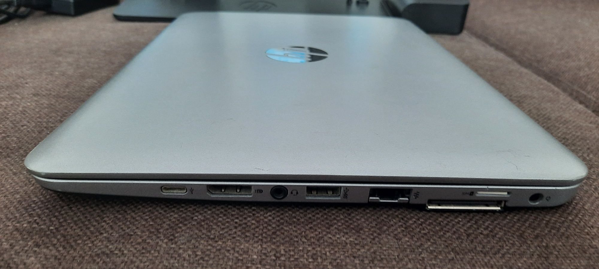 HP elitebook 820 G3 i5-6300u 2.4 GHz zestaw