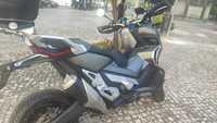 Vendo X-ADV 750 de 05 2020