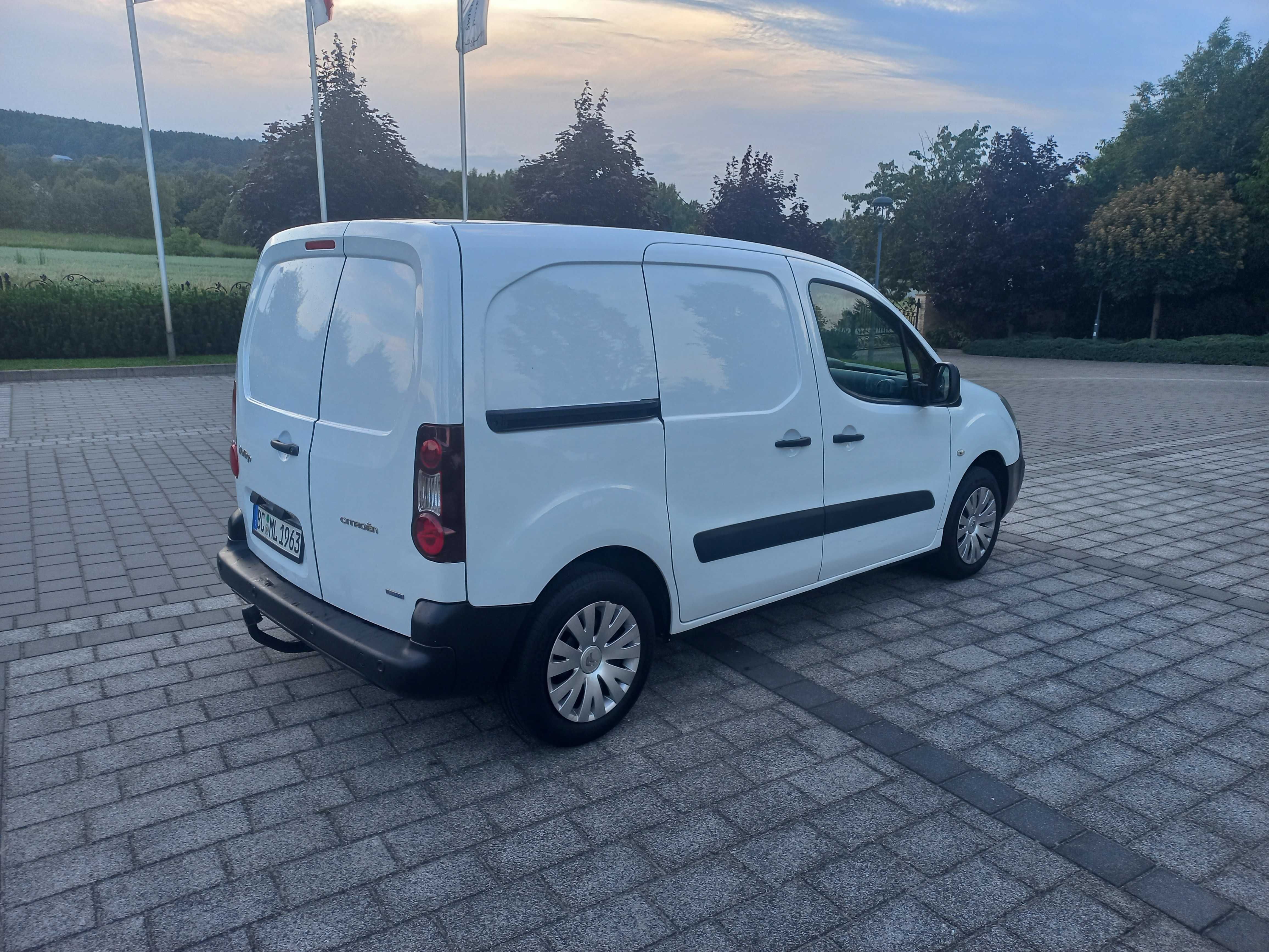 Citroen Berlingo 1.6hdi 120km 3 osobowy 2016rok Serwis Rozrządu