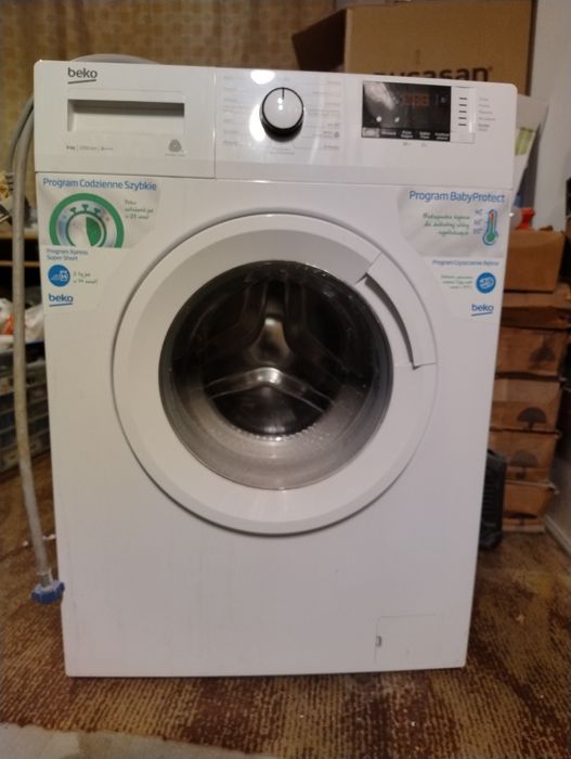 Pralka BEKO Slim w bardzo dobrym stanie.