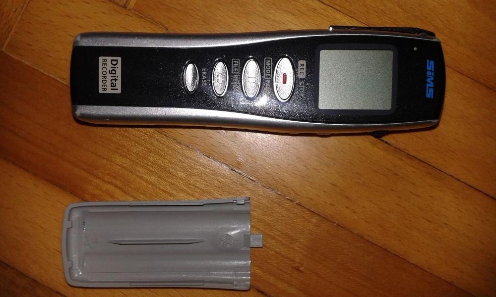Продам цифровой диктофон, состояние отличное