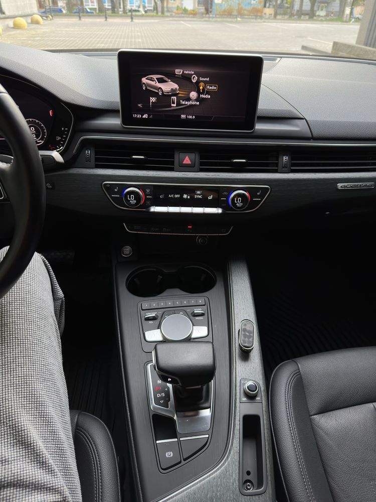Audi a4 b9 2017 продам Ауди