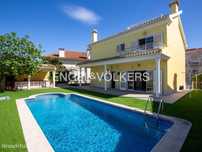 Moradia T3 com Piscina, Jardim e Vista Rio