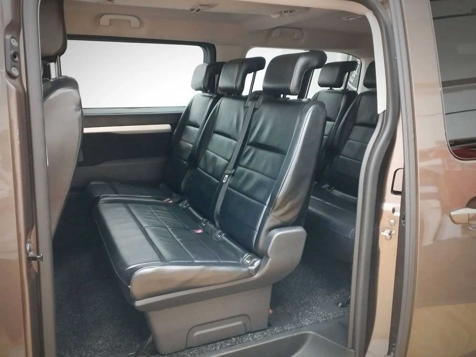 Aluguer carrinha 9 lugares ou aluguer com motorista