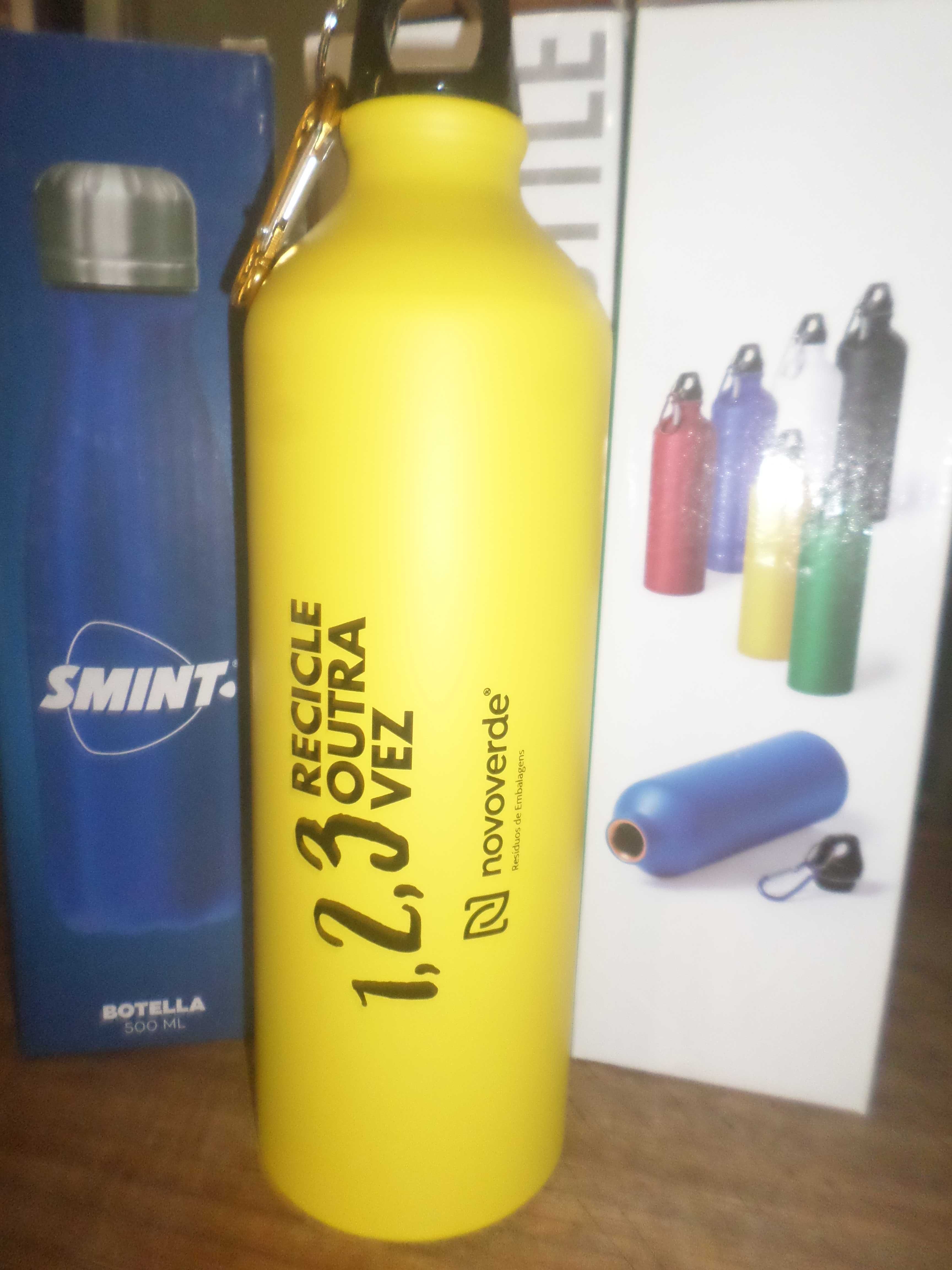 Garrafa reutilizável  amarela 1LT / nova