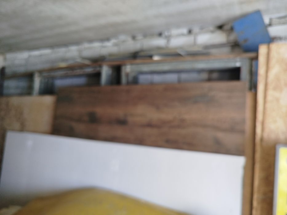 Продам стелажі само вивозом