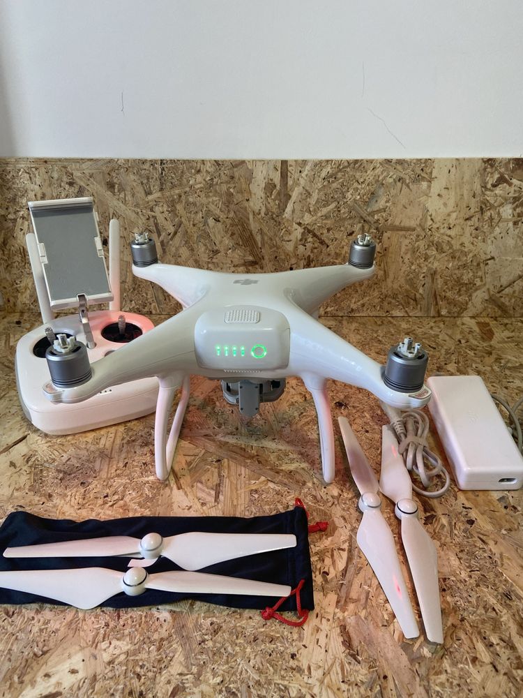 Drone DJI Phantom 4