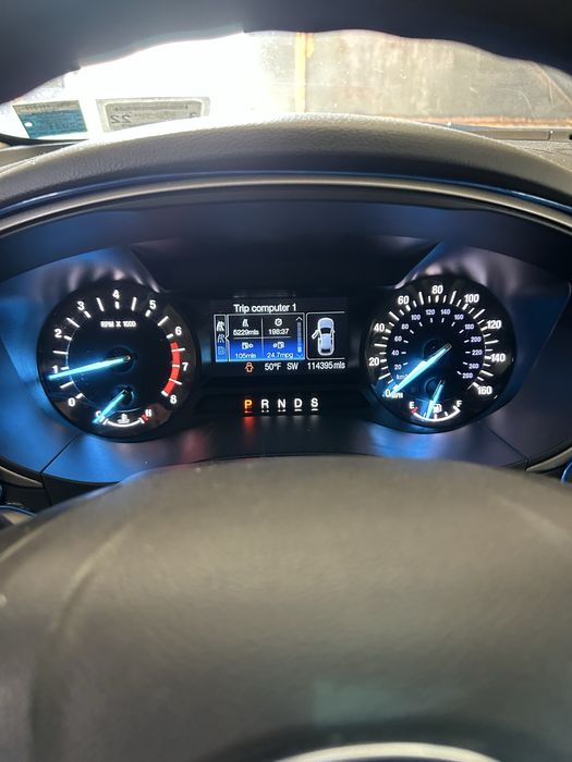 Продається авто Ford Fusion 2015 року