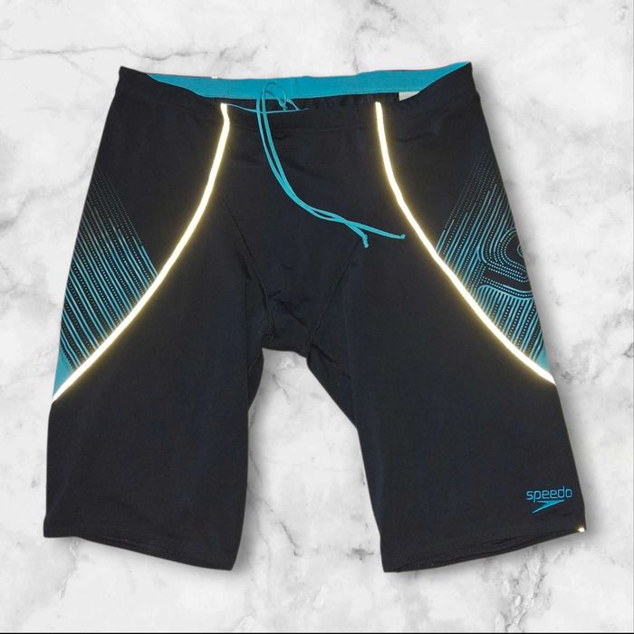 Продам плавки Speedo