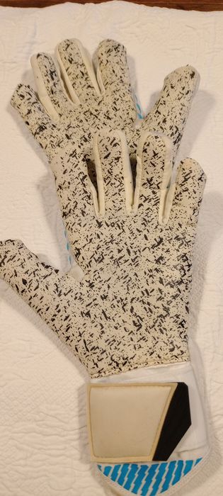 LUVAS guarda redes UHLSPORT