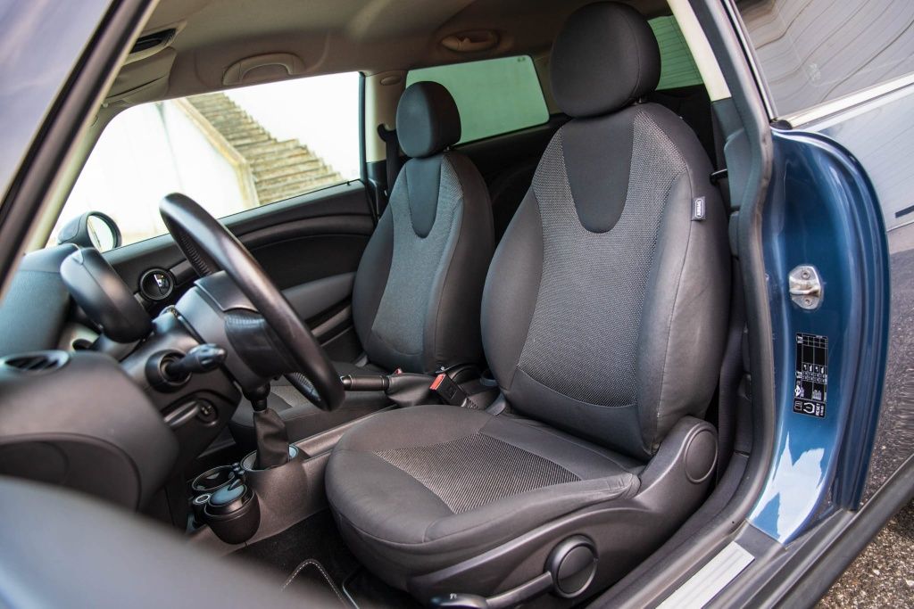 MINI Cooper ONE D