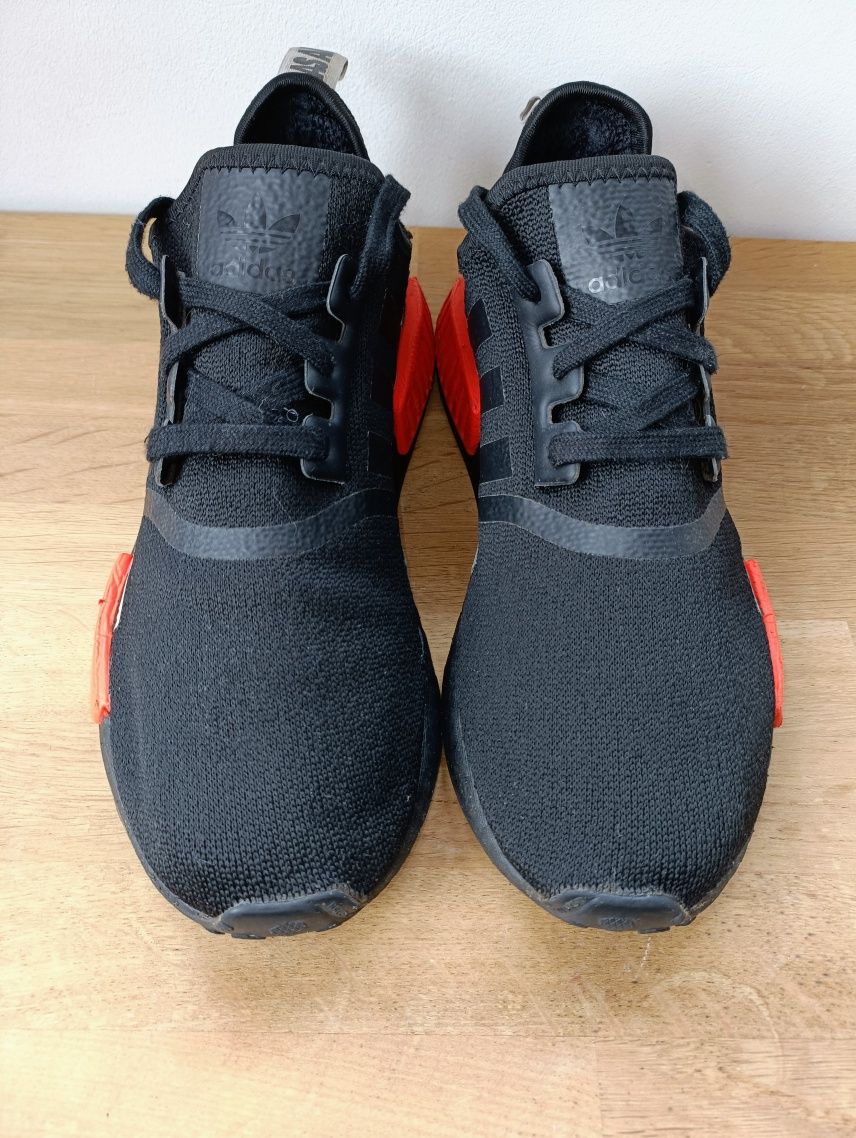 Piękne buty sportowe Adidas Nmd_R1 Shoes Fx6794 rozmiar 40 i 2/3 BDB+!