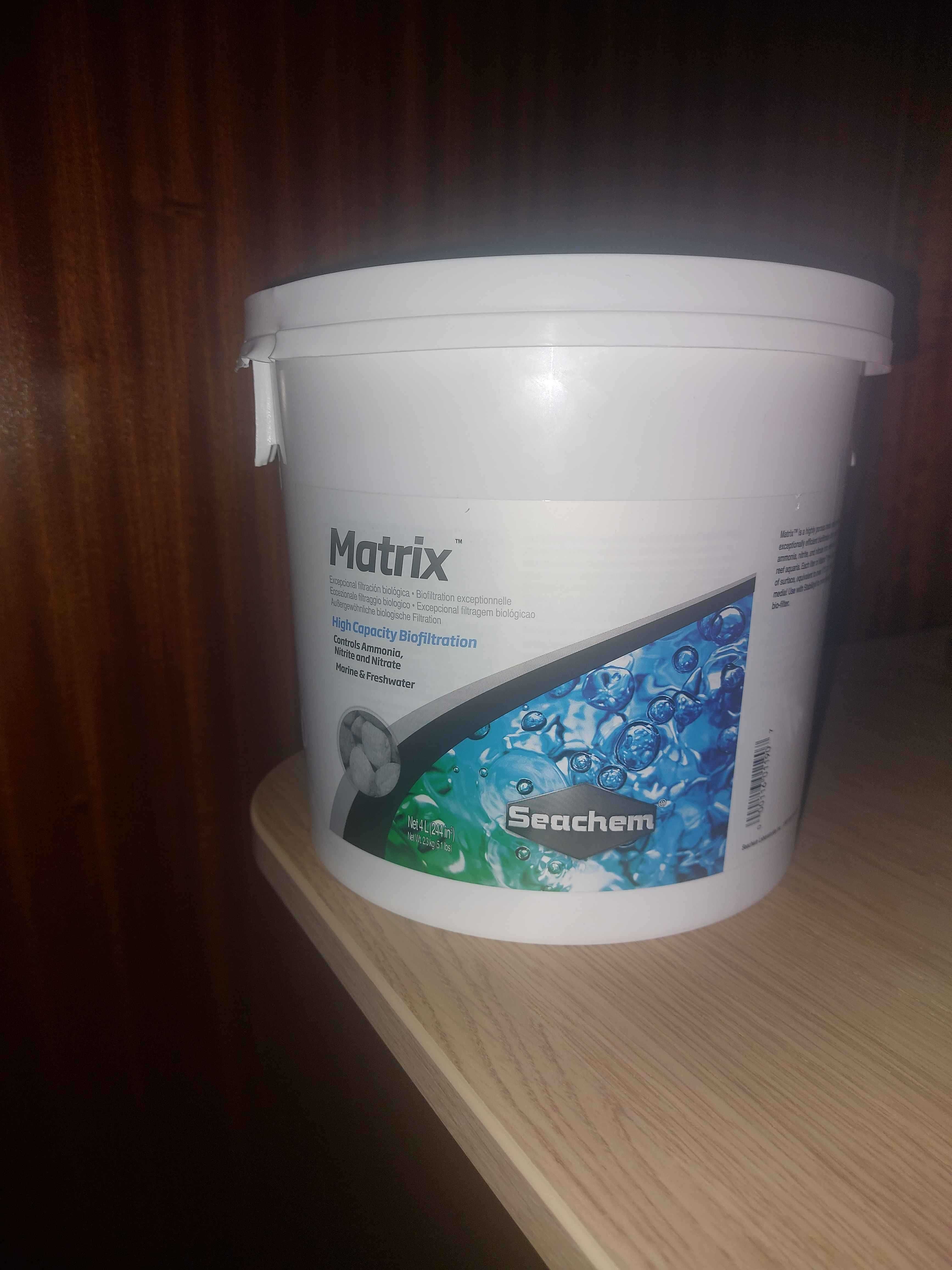 Mídias Matrix 4L para aquário