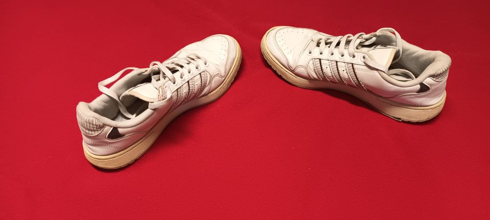 Tenis Adidas usados nr42