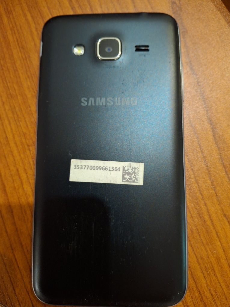 Samsung J3 2016 em bom estado