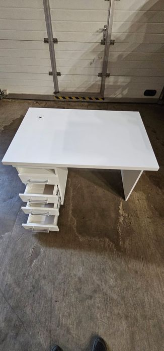 Biurko z szufladami Stan BDB