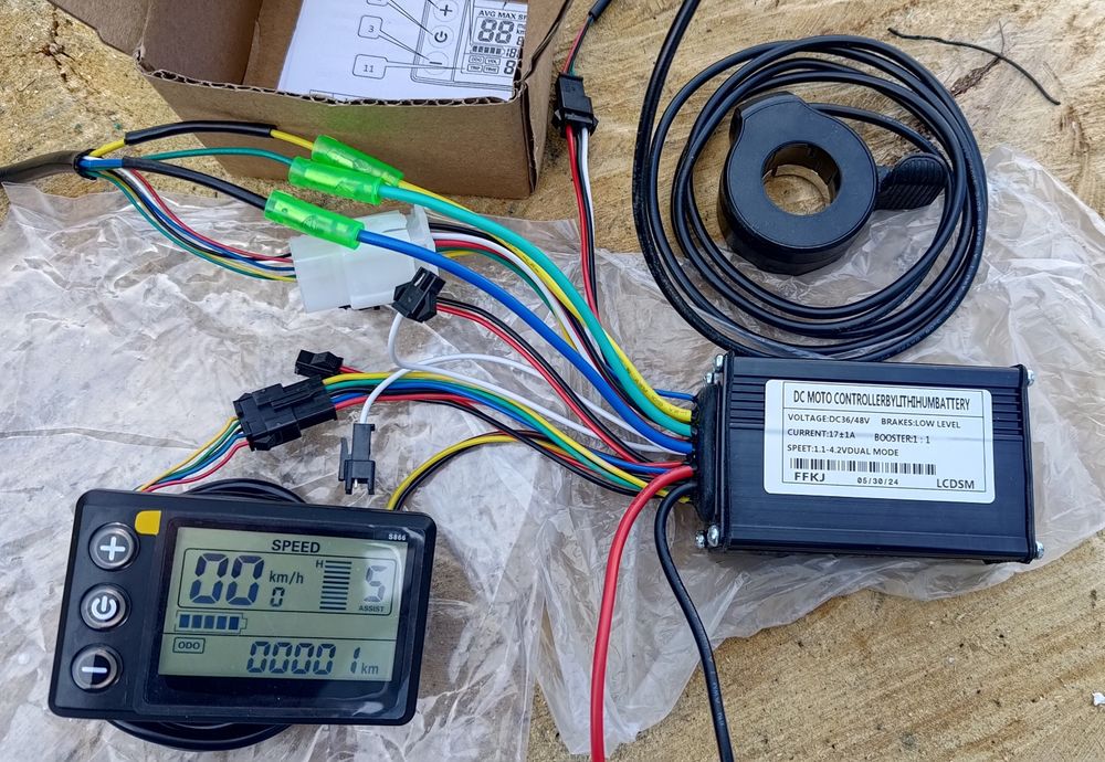 Wyświetlacz+sterownik+manetka 24V36V48V - 17A- 250W350W500W750W Nowy