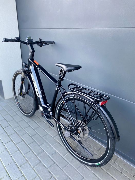 Rower elektryczny KTM Macina tour p510 na boschu Performance line 75n