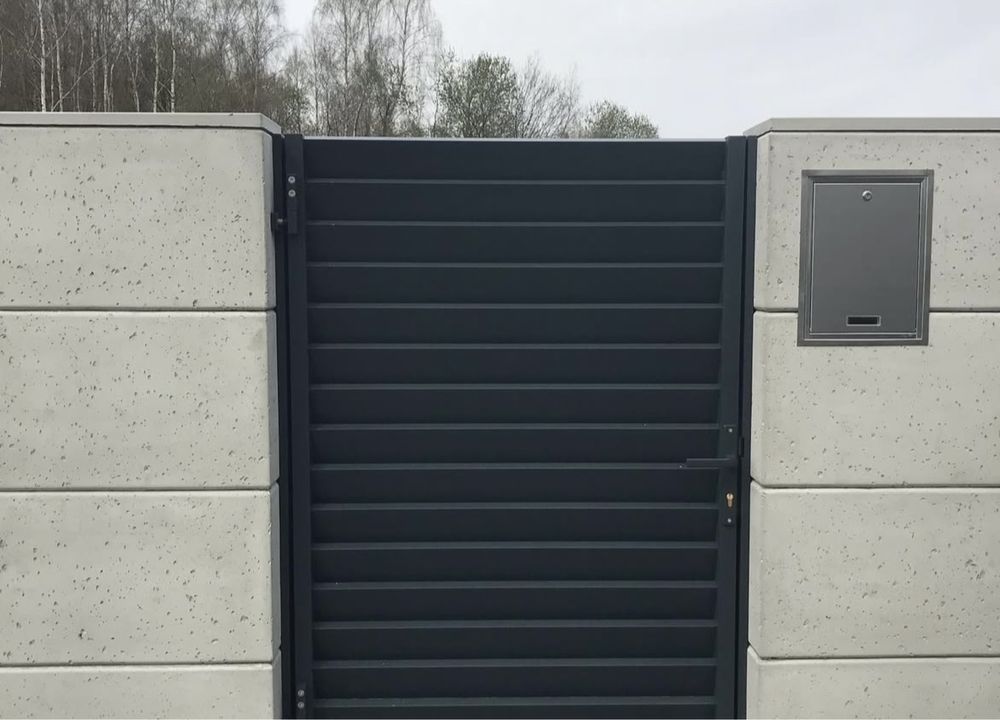 Nowoczesne ogrodzenia na wymiar - modułowe , grzebieniowe