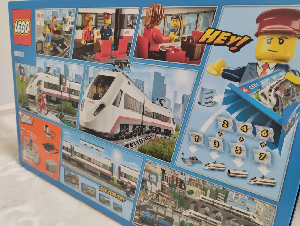 LEGO pociąg pasażerski 60051