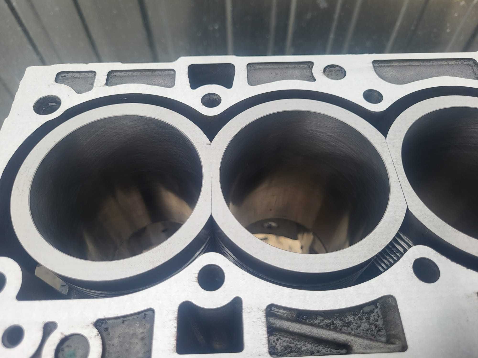Silnik 1.5 1.6 2.0 2.3 EcoBoost regeneracja tulejowanie tuleje mokre