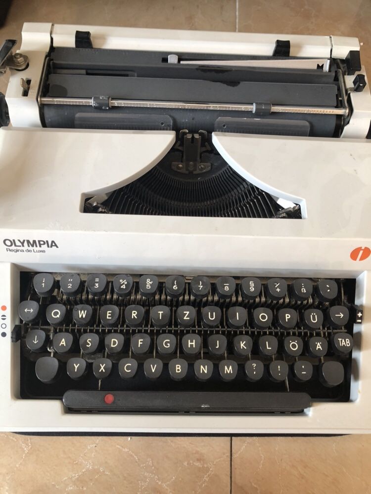 Maszyna do pisania Olympia!
