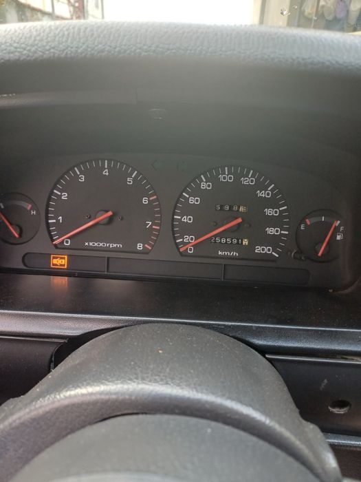 Авто Хюндай лантра