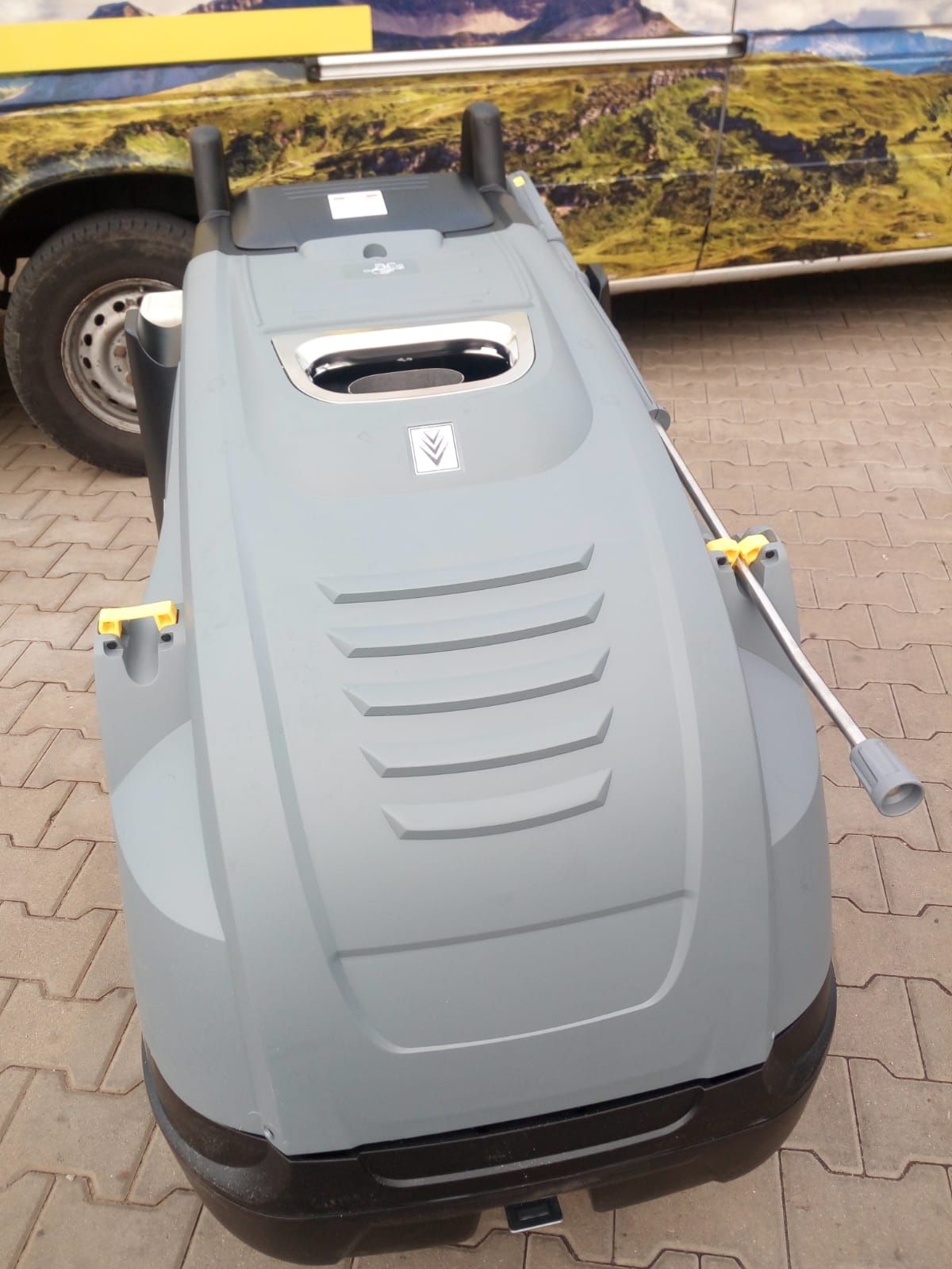 Myjka ciśnieniowa Karcher HDS 11/18-4S FABRYCZNIE Nowa Model 2024