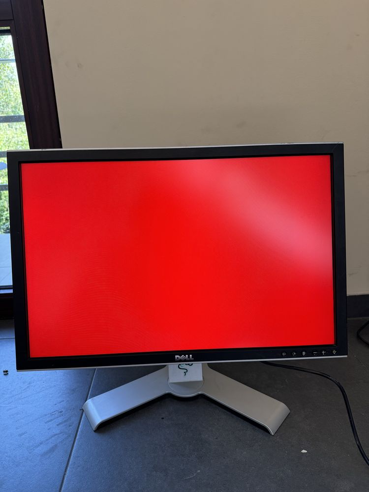 Monitor dell 2408 WFPb