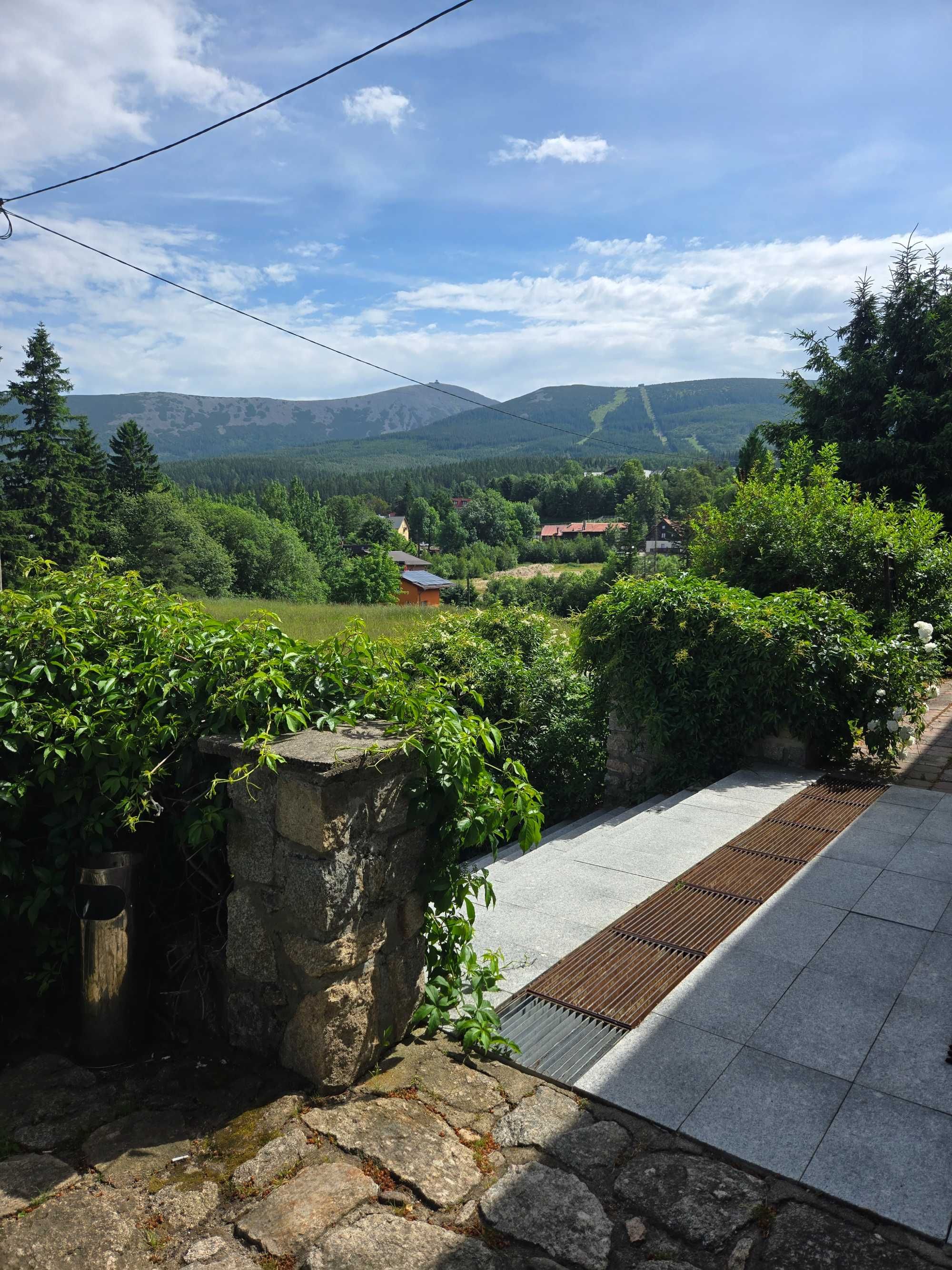 Karpacz – działka 5427 m², MPZP B1, widok na Śnieżkę, media
