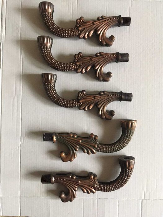 Старинные детали к мебели двери и др.