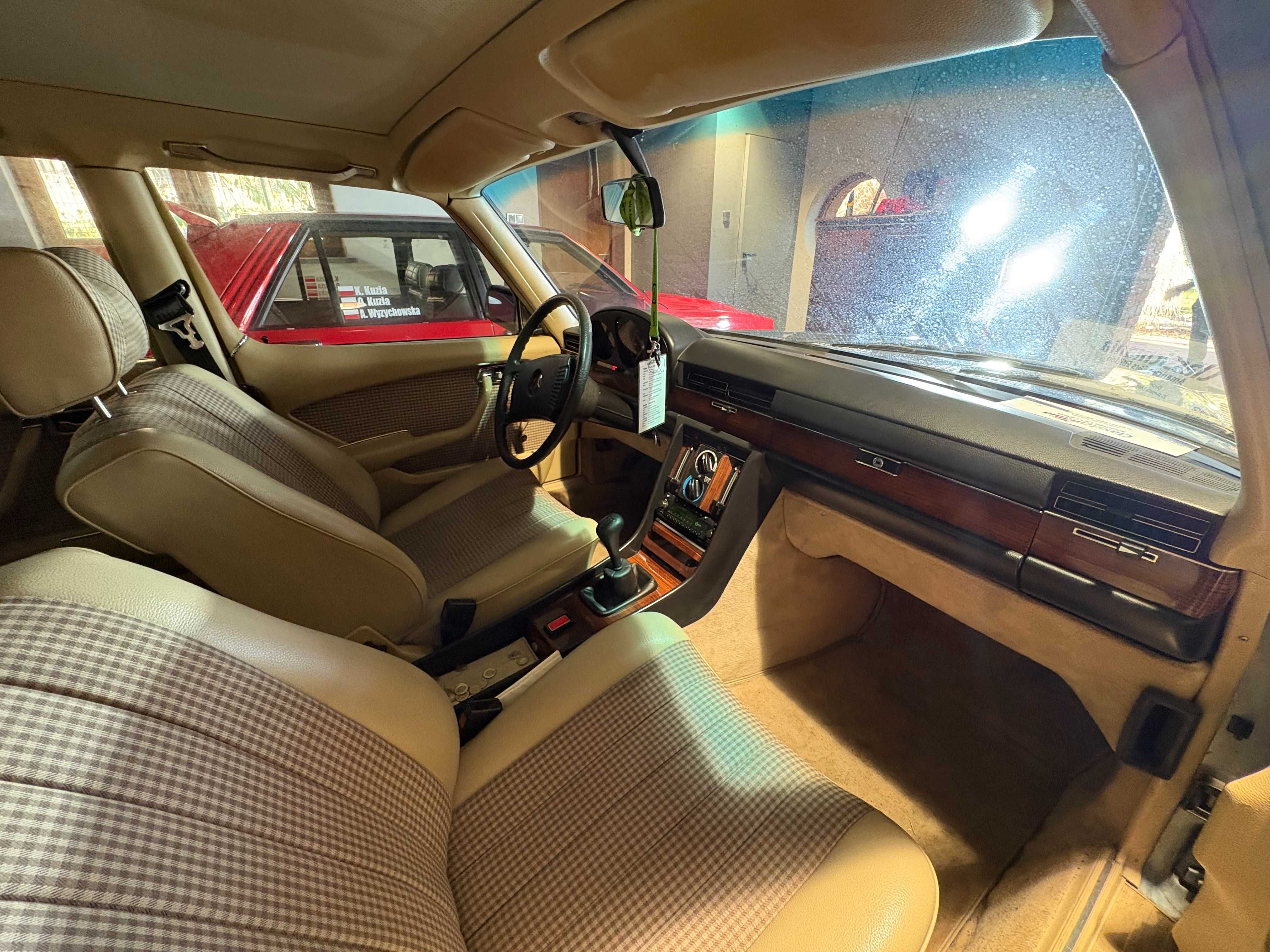 Mercedes-Benz 280SE
