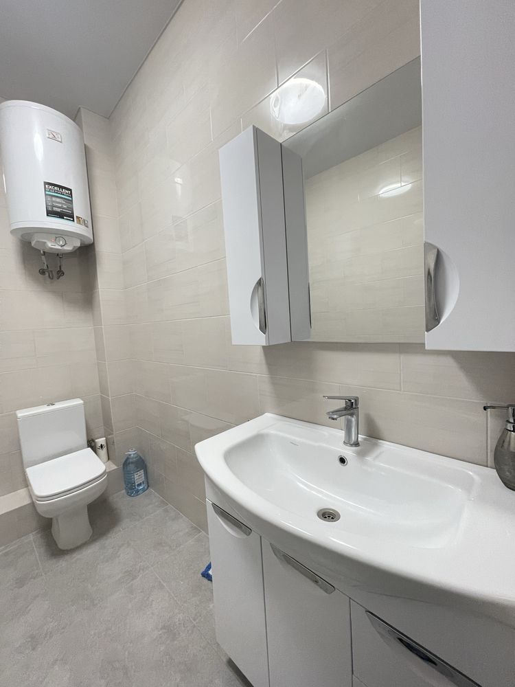 Продам срочно / 2 ком. 65 т/ Таирова / Новострой / Генераторы