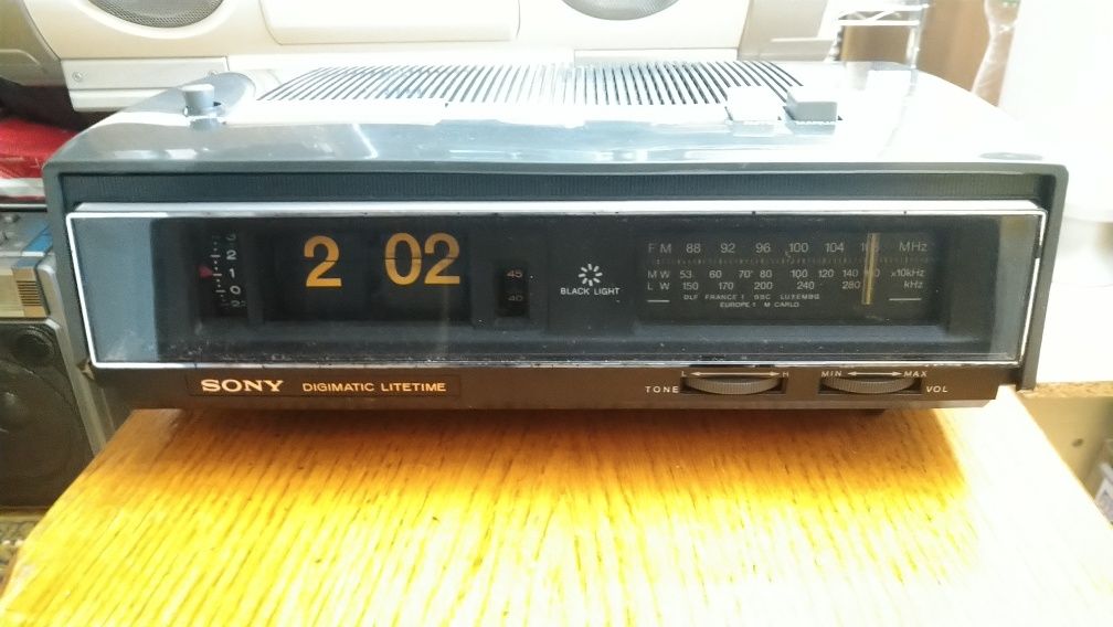 ‼️ Перекидные часы ‼️ flip clock Sony Digimatic Black Light TFM-C650