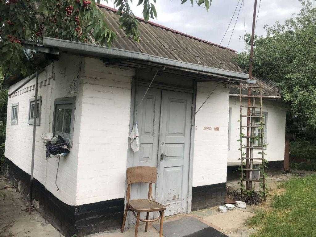 Продається частина будинку біля Сонячного парку