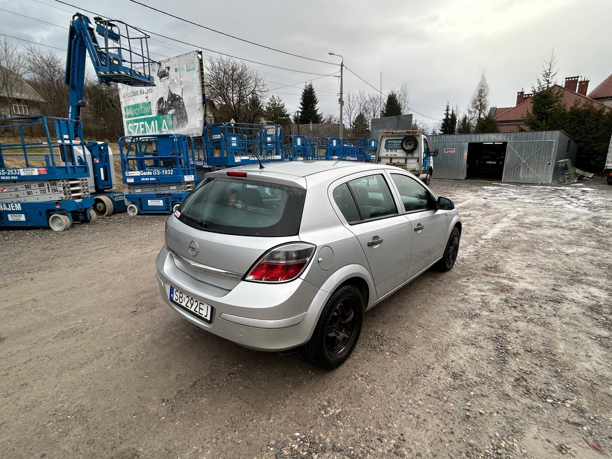 Opel Astra H 2011r